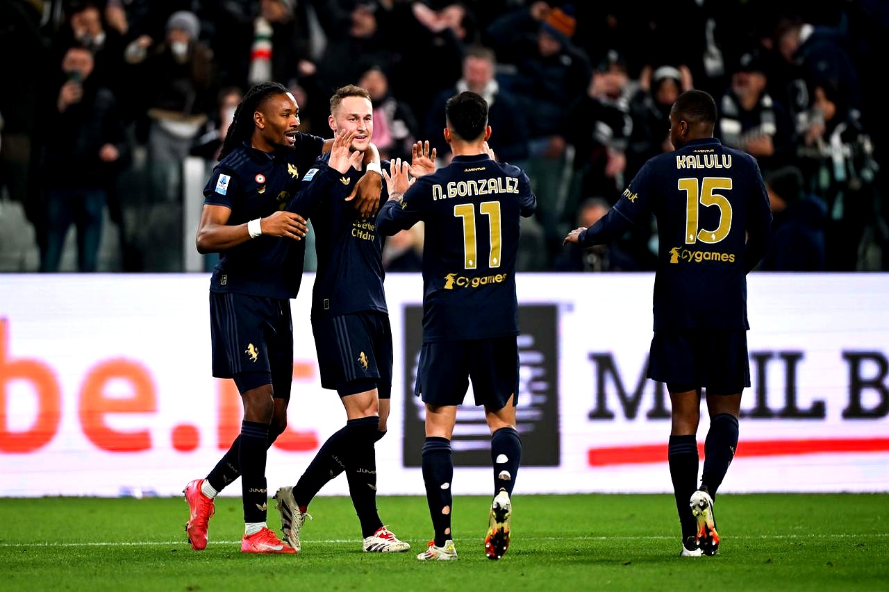 尤文图斯再度擒敌，球迷狂欢不已，引发热议