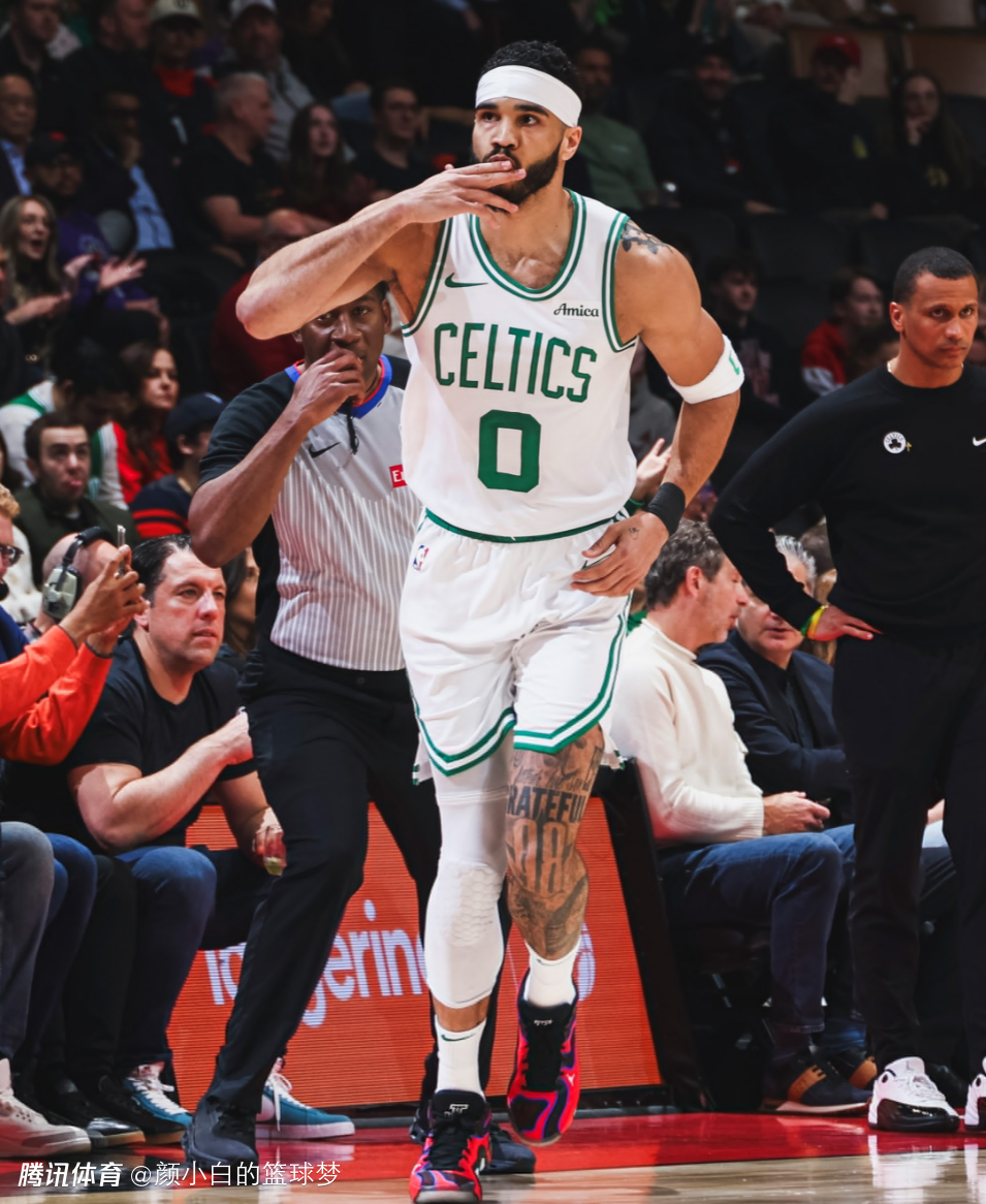 关于爵士轻取四川队，塔图姆扛起全队的信息