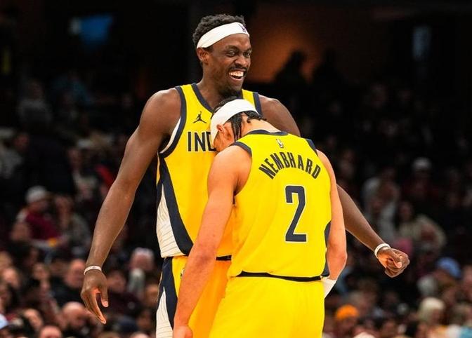 上海队绝杀辽宁队，西亚卡姆统治全场的简单介绍