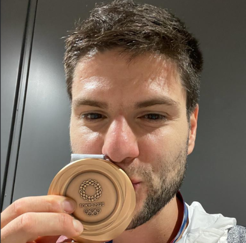 开云体育官方网站-日本队绝杀中国队，奥恰洛夫点燃赛场