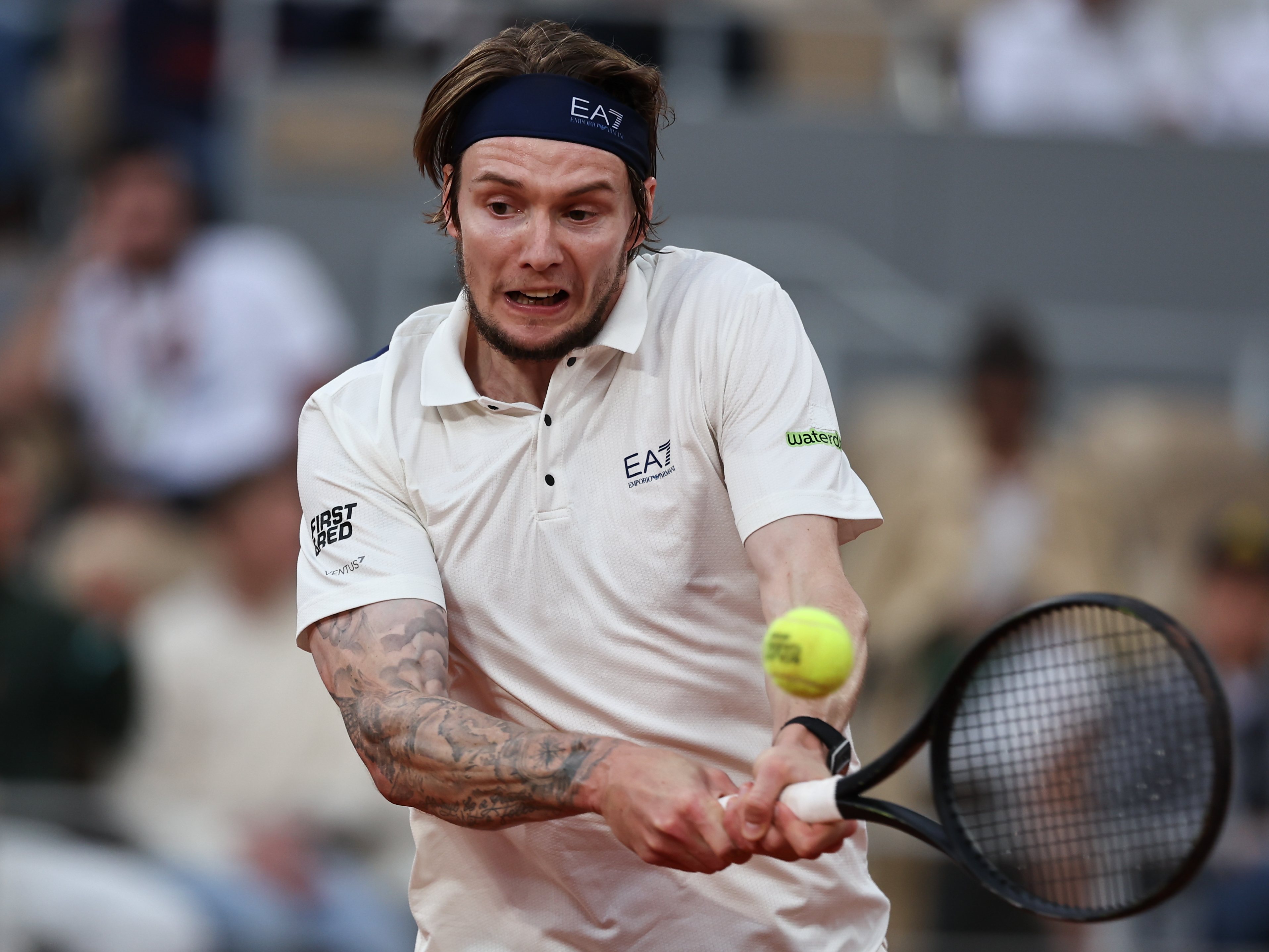 法网轻取澳网，辛纳带队取胜