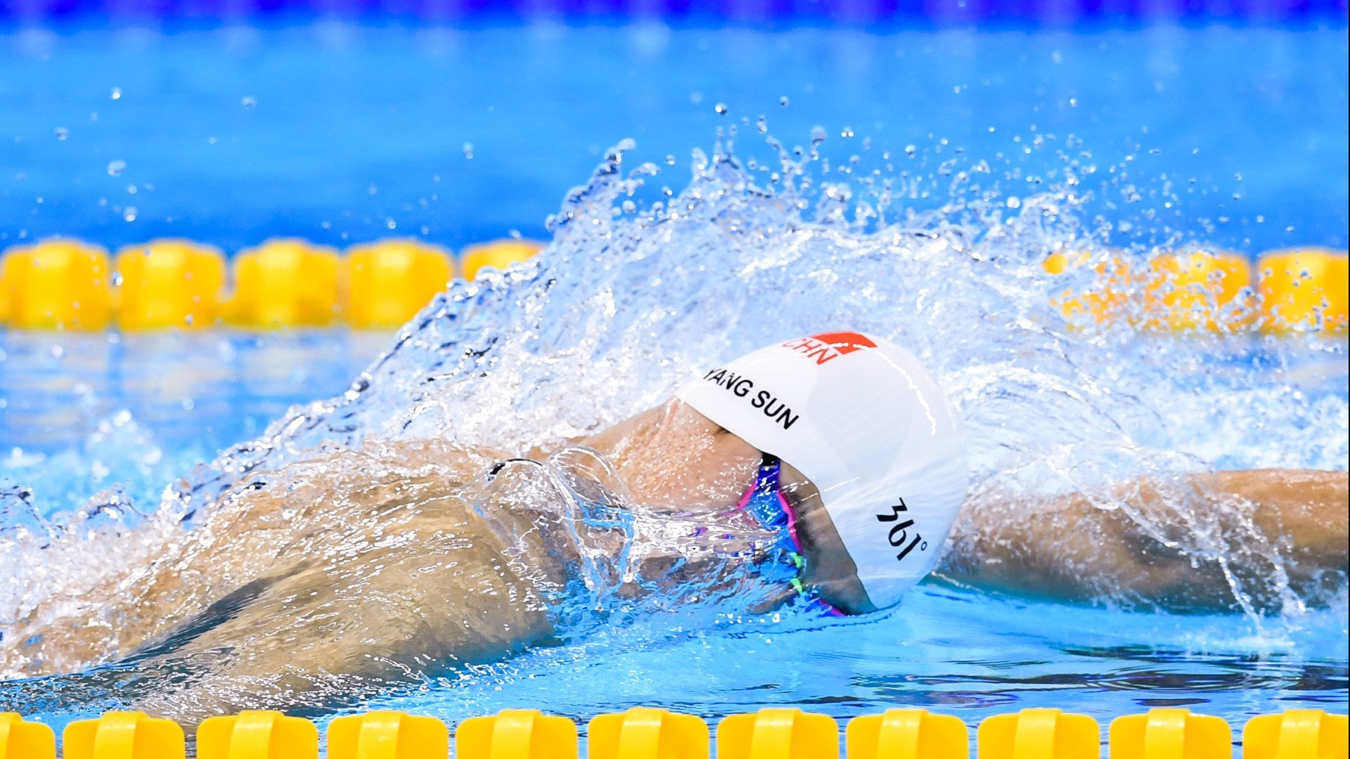 从质疑到王座！那个曾被嘲笑的少年，在命运之夜用拳头夺回了自己的名字