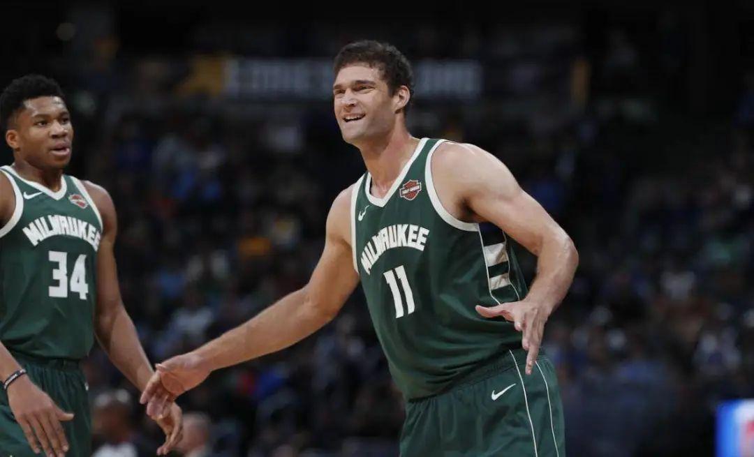 开云体育在线-马刺完胜吉林队，范弗利特高光表现的简单介绍