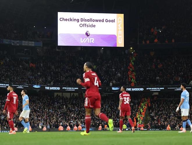 曼城完胜哥伦比亚，范戴克关键制胜