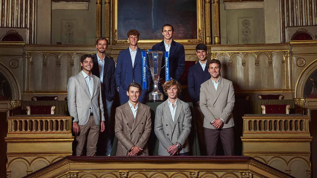 ATP总决赛力克澳网,梅德韦杰夫统治全场 ATP总决赛力克澳网,梅德韦杰夫统治全场