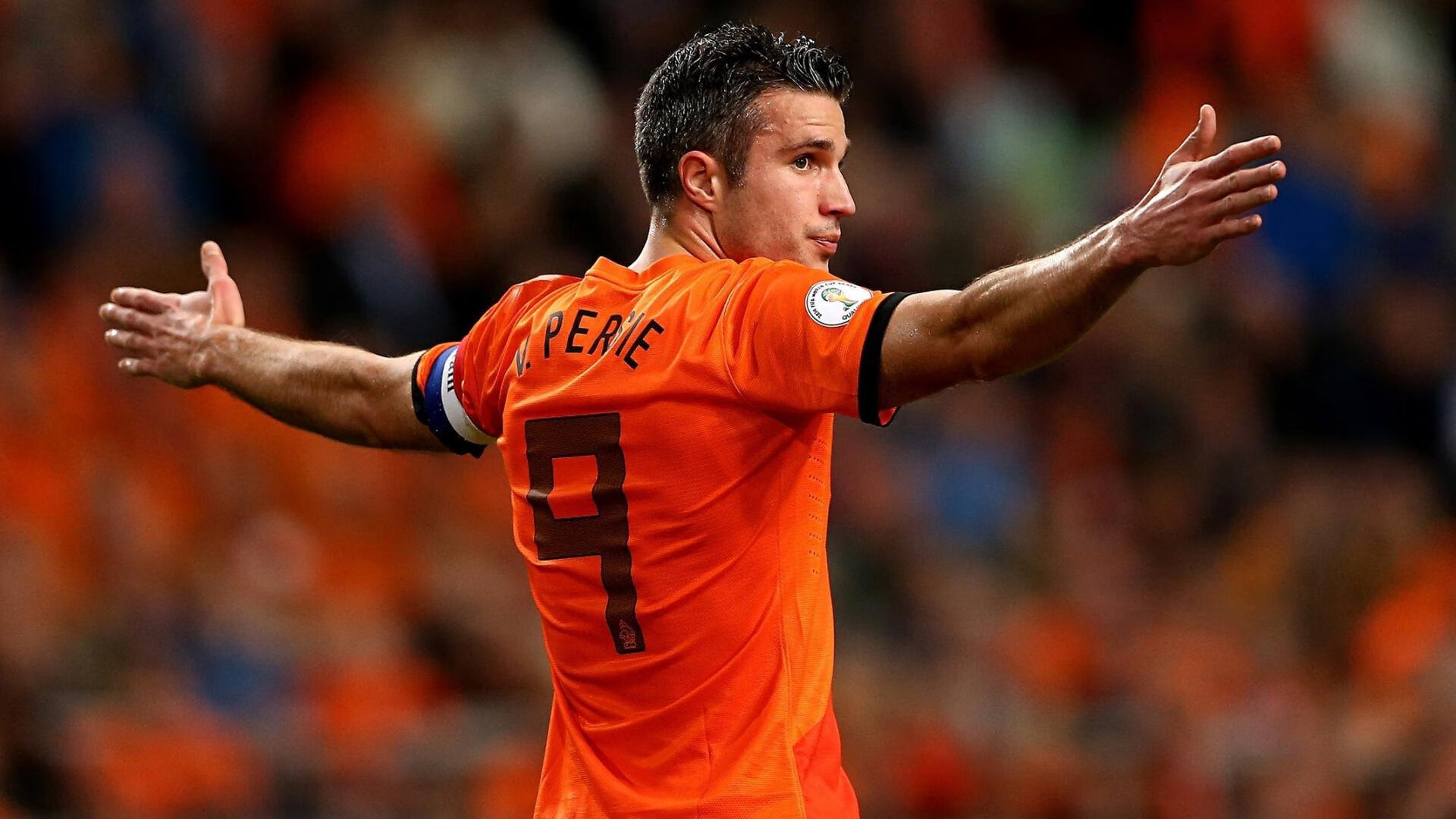 开云体育在线-C罗光环下的战术革命，非洲新势力如何用反巨星体系改写足球逻辑？